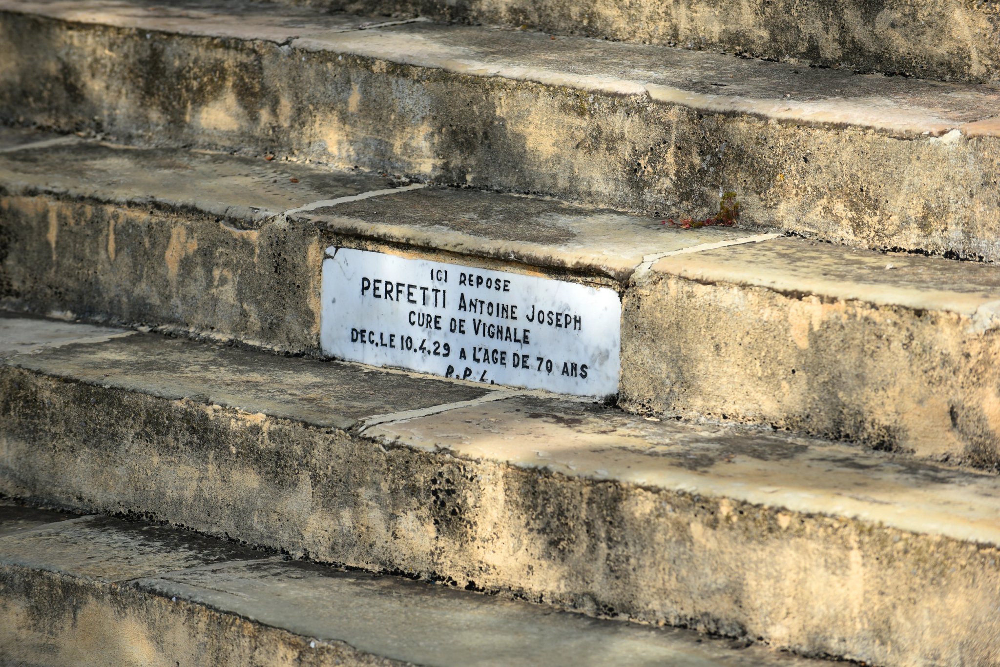 Alt à définir